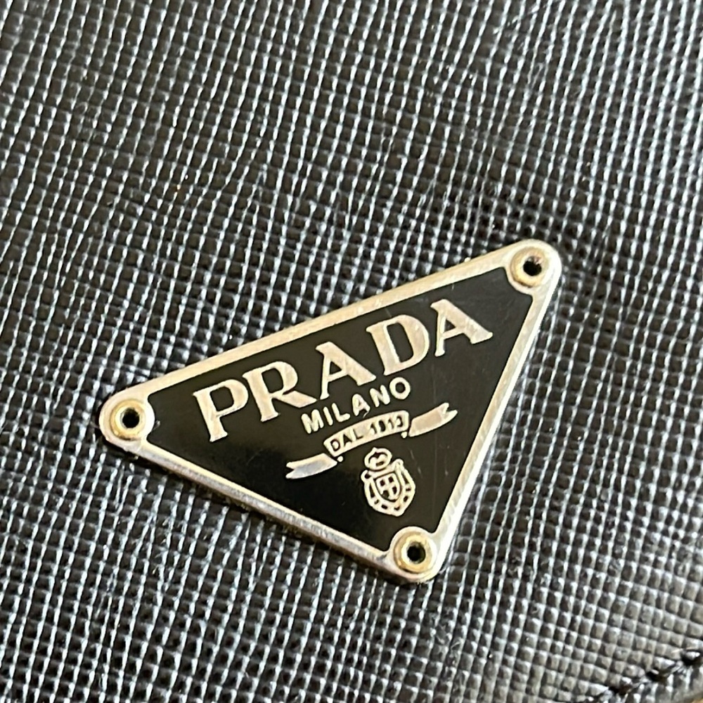 Prada Triangle Logo Long Snap Wallet in Black Saffiano Leather - Picture 2 of 14